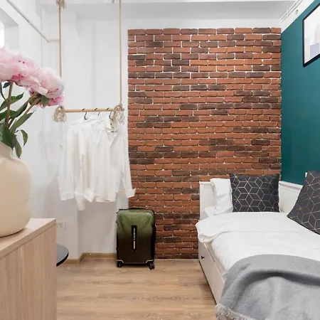 Ultra Central, 15 Sqm By Urbanesq Bukareszt